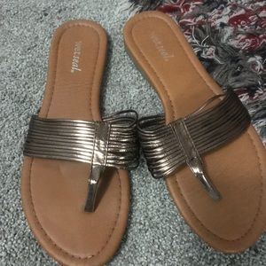 Wet seal flips flops.